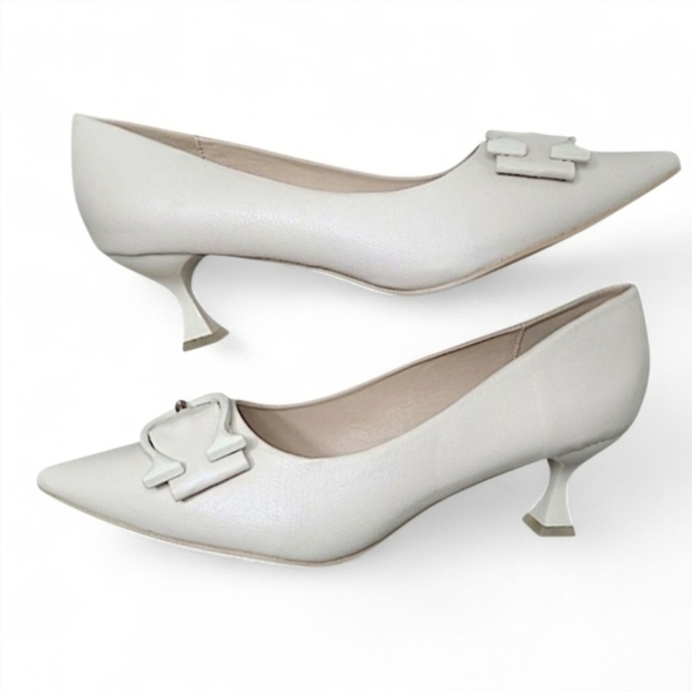 C. Paravano “Olivia” C Buckle Pointed Toe Leather Pumps – 42 EU / 11.5 US – 2.1" - Picture 10 of 12